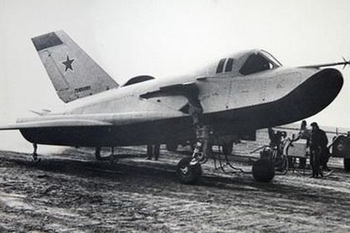 Phòng thiết kế MiG bị mất các bản vẽ bí mật của MiG-105