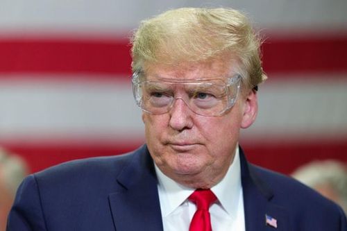 TT Trump nói nếu muốn tấn công Venezuela, sẽ đưa cả quân đoàn tới