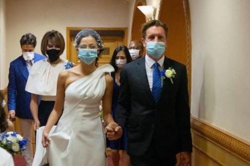 'Chờ hết dịch để cưới, chúng tôi tự tin đối diện mọi khó khăn sau này'
