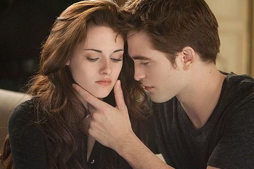Kịch tính 'Twilight' từ góc nhìn của ma cà rồng Edward