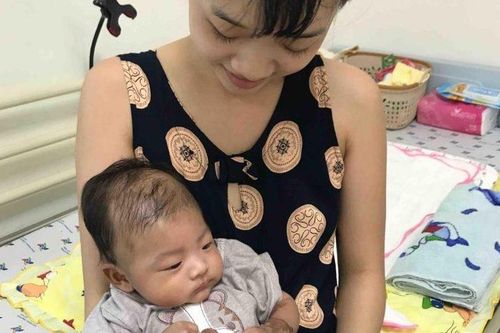 Bé 2 tuổi nguy kịch do nhiễm vi khuẩn tụ cầu vàng kháng thuốc
