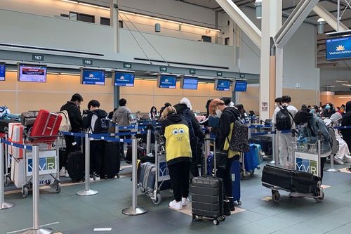 276 công dân Việt Nam ở Canada được đưa về nước an toàn