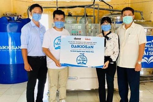 Tiếp sức người dân vùng hạn mặn Sóc Trăng, Trà Vinh