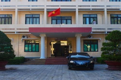 Không thực hiện cam kết sau khi đi đào tạo thạc sỹ, con quan chức ở Quảng Ngãi đã hoàn trả bao nhiêu tiền?