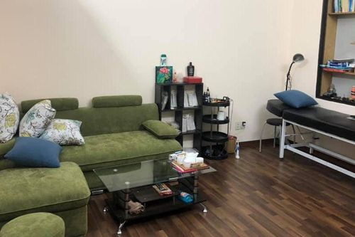 Vợ chồng trẻ 5 năm mua 2 căn nhà tiền tỷ giữa trung tâm Hà Nội với 300 triệu