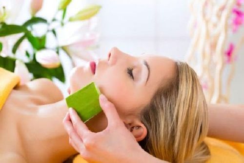 Mùa đi biển đã tới, học ngay cách chữa cháy nắng thần tốc từ nha đam
