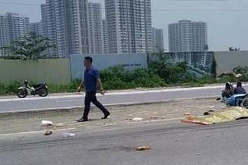 Va chạm với xe đầu kéo, 2 mẹ con nữ công nhân tử vong
