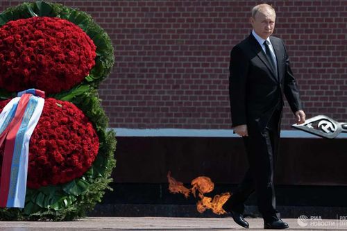 Tổng thống Putin: 'Kề sát bên nhau, chúng ta sẽ bất khả chiến bại'