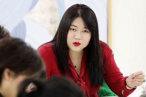 Fan phản đối 'Quản lý vàng' Dương Thiên Chân làm X-Mentor cho 'Thanh Xuân Có Bạn'