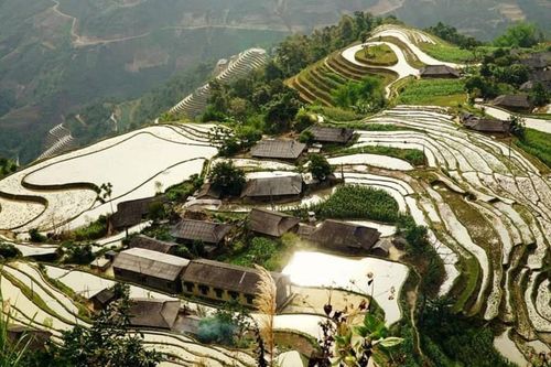 Tây Bắc đẹp mơ màng trong mùa nước đổ