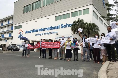 Điểm nhấn giáo dục: Thêm trường quốc tế bị phụ huynh phản đối thu học phí mùa dịch
