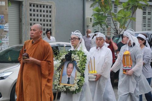 Tiễn đưa nhạc sỹ Vũ Đức Sao Biển về nơi an nghỉ vĩnh hằng