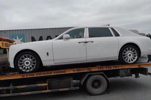 Cận cảnh 'hàng hiếm' Rolls-Royce Phantom Tranquillity vừa cập bến Việt Nam