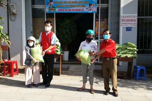 Gia Lai: Phấn đấu có ít nhất 5.000 lượt người khó khăn được trợ giúp trong Tháng Nhân đạo