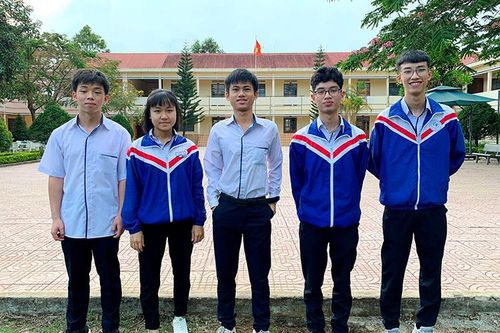 5 học sinh Trường THPT Chuyên Bảo Lộc giành học bổng toàn phần đi Nga