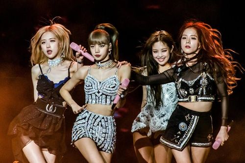 Hẹn tháng 6 comeback mà giờ mới đang bàn về MV, BLACKPINK lại dùng lịch sao Hỏa?