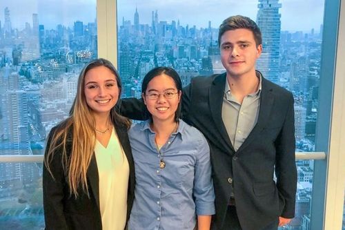 Nhóm sinh viên tạo kênh kết bạn toàn cầu, hay ho đến mức thị trưởng New York phải khen
