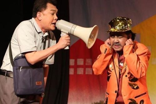 Sân khấu mở cửa trở lại, giảm giá vé để hút khán giả