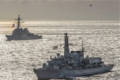 Tàu chiến NATO áp sát Hạm đội Bắc của Nga sau nhiều thập kỷ