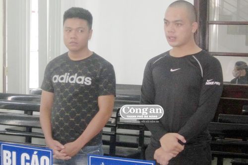 2 nàng đánh nhau, 2 chàng đi tù