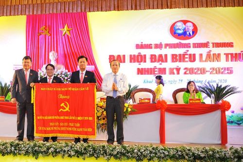 Đảng bộ phường Khuê Trung, quận Cẩm Lệ: Đảng phải mạnh từ cơ sở