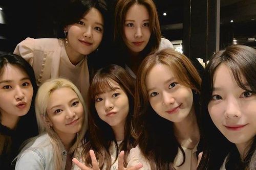 SNSD hát hit cũ trên sân khấu đặc biệt