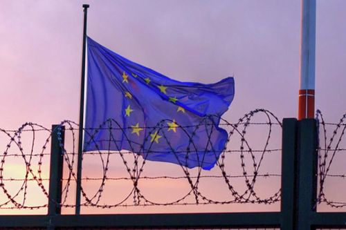 EU nới lệnh phong tỏa, 'đau đầu' tính việc mở cửa lại biên giới