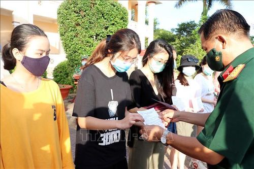Sóc Trăng trao chứng nhận hoàn thành thời gian cách ly tập trung cho 105 công dân