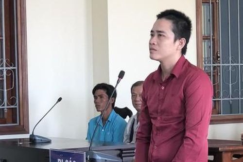 Nghịch tử sát hại mẹ không nhận tội tại tòa