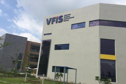 Phụ huynh phản ứng học phí năm đầu vận hành, trường Quốc tế Phần Lan nói gì?