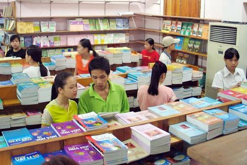Phải công bố danh mục sách giáo khoa lớp 1 trước năm học mới 4 tháng