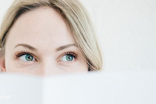 'Đọc vị' xem ai kia có thật sự quý mến bạn hay chỉ hương hoa: Nhìn mắt biết liền!