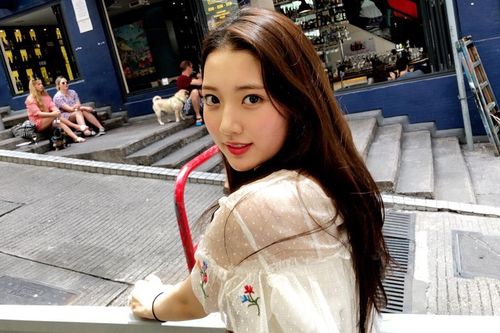 Vẻ ngoài của mỹ nhân sinh năm 2000 đóng vai gái mại dâm