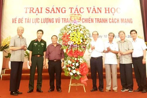 Khai mạc Trại sáng tác Văn học về lực lượng vũ trang