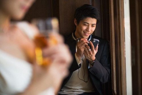 Chồng có 'vợ hai' vì tin lời thầy bói mong phất về hậu vận