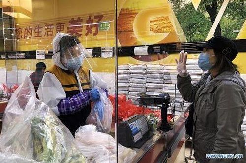 Đại dịch Covid-19 khiến thương mại quốc tế của Mỹ giảm trong tháng 3