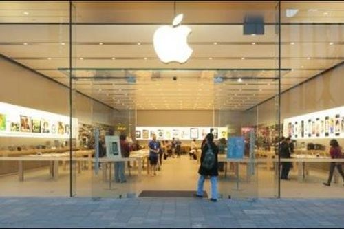 Doanh số iPhone giảm mạnh 77% trong tháng 4