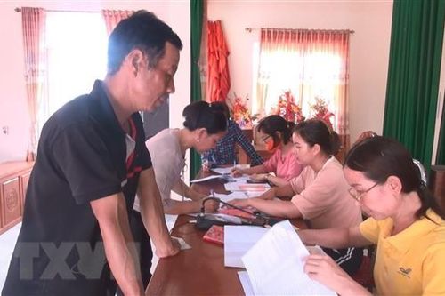 Kiểm chứng thông tin hàng ngàn người dân không nhận tiền hỗ trợ