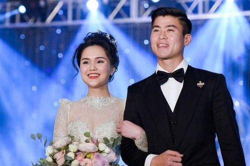 Rộ tin đồn cầu thủ Duy Mạnh và vợ Quỳnh Anh lục đục, chị gái lên tiếng