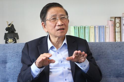 Con du học, 'xé' cam kết không về địa phương: Trách nhiệm nêu gương của cán bộ 'rách toạc'
