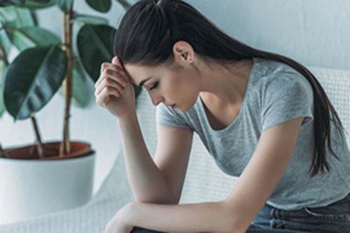 Chồng mạt sát tôi vì không nuôi cháu anh
