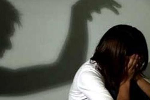 12 năm tù vì 'yêu' bé gái 12 tuổi trên mạng xã hội