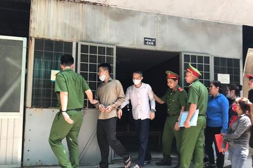 Trả thù vặt, hai nam thanh niên lĩnh 17 năm tù