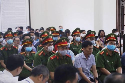 Cựu Giám đốc Sở nói gì về vụ gian lận điểm thi ở Hòa Bình?