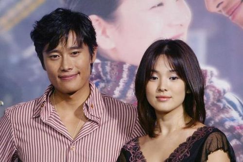 Nghệ sĩ hạng A nhục nhã vì scandal dùng tình đổi vai, trốn thuế