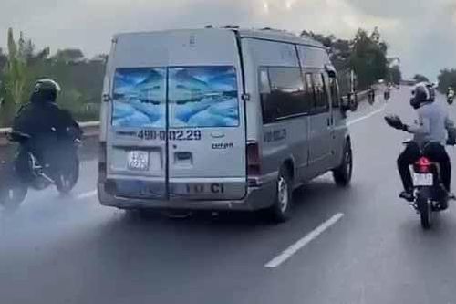 Triệu tập nhóm phượt thủ ném đá xe khách trên quốc lộ 20