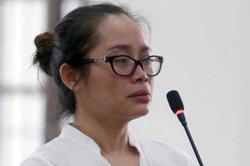 Giáo viên khai bị ép nâng điểm thi THPT vì 'quan hệ của sếp'