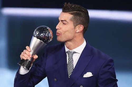 Ronaldo, Messi hết cơ hội nhận giải FIFA The Best 2020