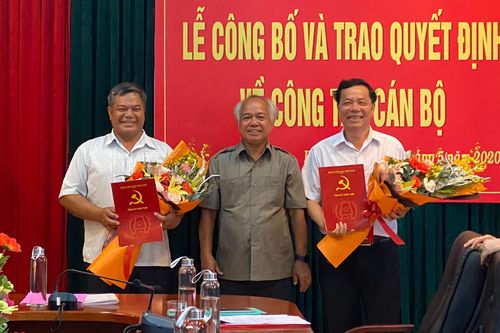 Kiện toàn nhân sự 5 địa phương