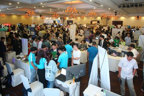 'Startup Wheel' mùa thứ 8 'lăn bánh ' đến 5 châu lục